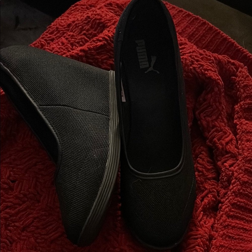 Puma Black Slip-On wedges-sz 8.5